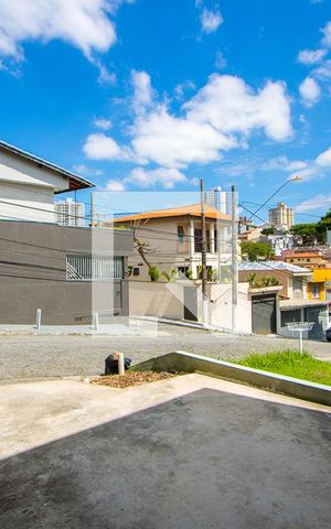 Casa para alugar com 52m², 2 quartos e sem vagaFachada