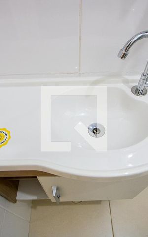 Casa para alugar com 52m², 2 quartos e sem vagaBanheiro