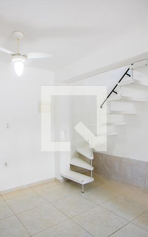 Casa para alugar com 52m², 2 quartos e sem vagaSala