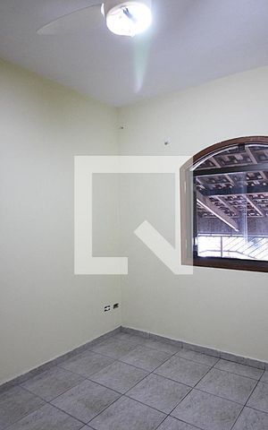 Casa para alugar com 75m², 3 quartos e 1 vagaQuarto 1