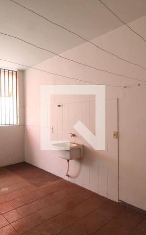 Casa para alugar com 320m², 6 quartos e 1 vagaÁrea de Serviço