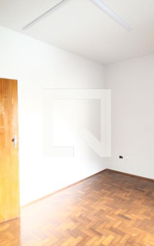 Casa para alugar com 320m², 6 quartos e 1 vagaQuarto 4