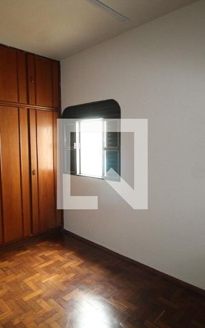 Casa para alugar com 320m², 6 quartos e 1 vagaQuarto 2