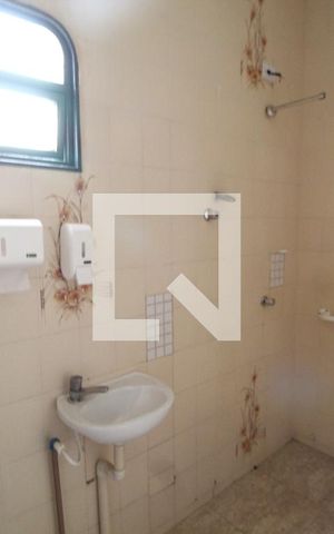 Casa para alugar com 320m², 6 quartos e 1 vagaBanheiro 1