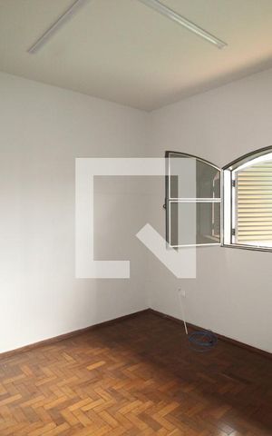 Casa para alugar com 320m², 6 quartos e 1 vagaQuarto 1