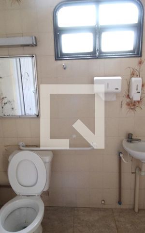 Casa para alugar com 320m², 6 quartos e 1 vagaBanheiro 1