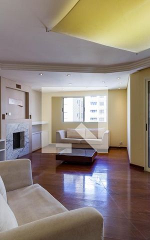 Apartamento para alugar com 197m², 3 quartos e 3 vagas Apartamento para alugar com 197m², 3 quartos e 3 vagasSala