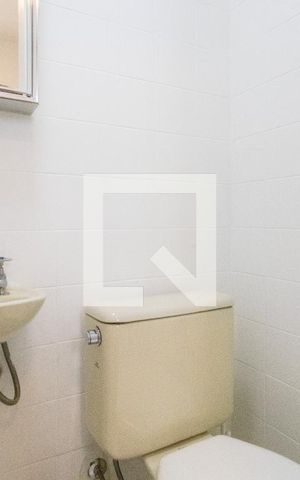 Apartamento para alugar com 85m², 3 quartos e 2 vagasBanheiro de serviço