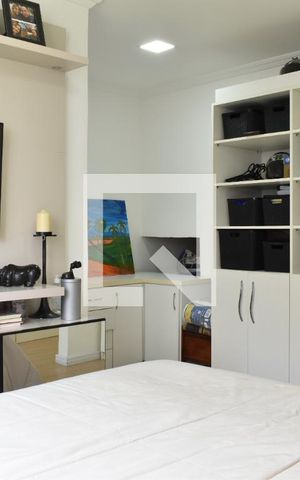Casa para alugar com 300m², 4 quartos e 5 vagas Casa para alugar com 300m², 4 quartos e 5 vagasSuíte 1