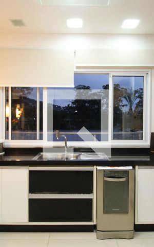 Casa à venda com 400m², 4 quartos e 4 vagasCozinha