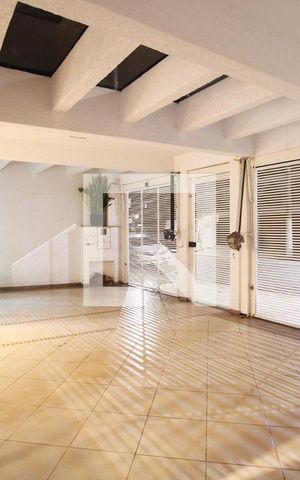 Casa à venda com 400m², 4 quartos e 4 vagasGaragem
