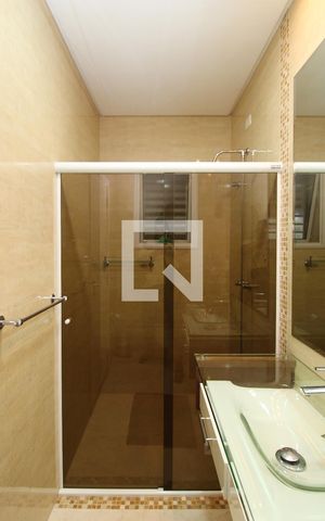 Casa à venda com 400m², 4 quartos e 4 vagasBanheiro da Suíte 2