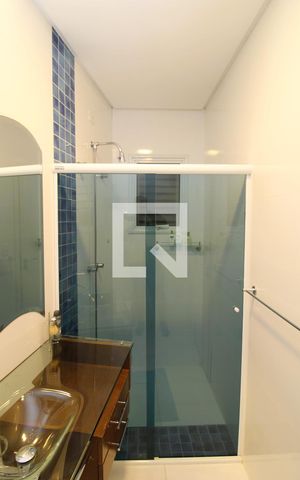 Casa à venda com 400m², 4 quartos e 4 vagasBanheiro da Suíte 1