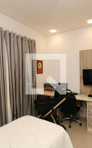 Casa à venda com 400m², 4 quartos e 4 vagasSuíte 1
