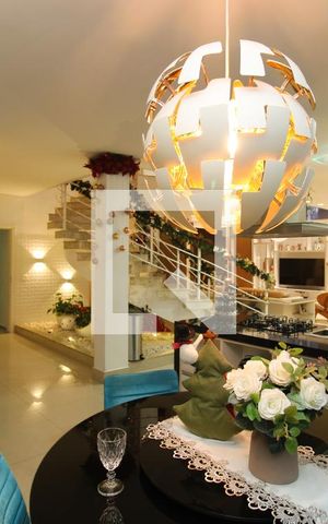 Casa à venda com 400m², 4 quartos e 4 vagasCozinha