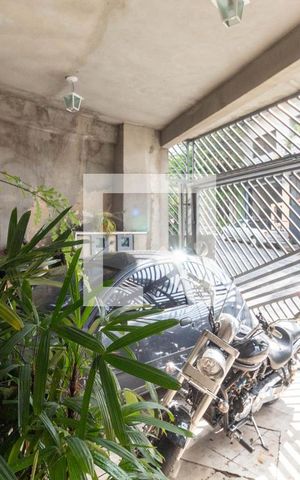 Casa à venda com 174m², 5 quartos e 1 vaga Casa à venda com 174m², 5 quartos e 1 vagaGaragem