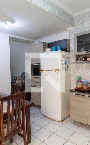 Casa à venda com 174m², 5 quartos e 1 vaga Casa à venda com 174m², 5 quartos e 1 vagaCozinha 2