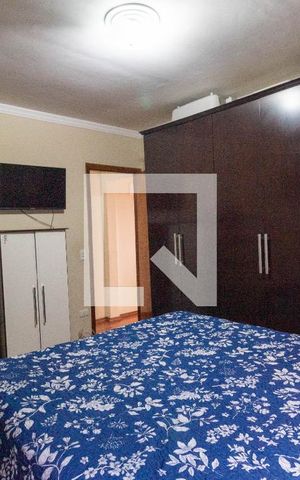Casa à venda com 174m², 5 quartos e 1 vaga Casa à venda com 174m², 5 quartos e 1 vagaQuarto 1