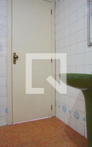 Apartamento à venda com 80m², 3 quartos e sem vagaBanheiro Corredor
