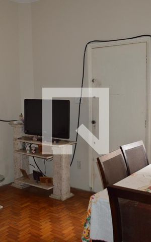 Apartamento à venda com 80m², 2 quartos e 1 vagaSala