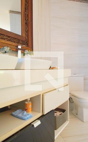 Casa para alugar com 500m², 3 quartos e 4 vagasBanheiro da Suíte 1