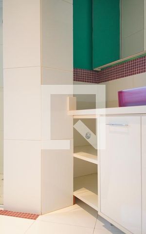 Casa para alugar com 500m², 3 quartos e 4 vagasBanheiro Corredor