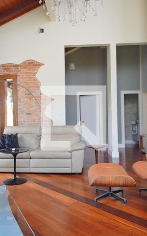 Casa para alugar com 500m², 3 quartos e 4 vagasSala de Estar