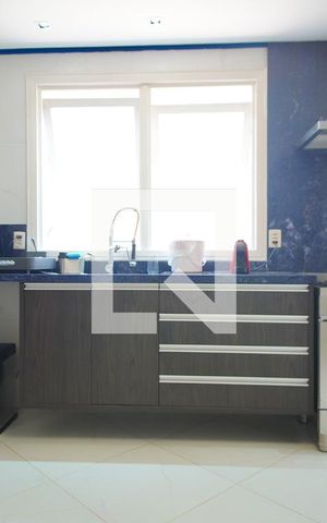 Casa para alugar com 500m², 3 quartos e 4 vagasCozinha