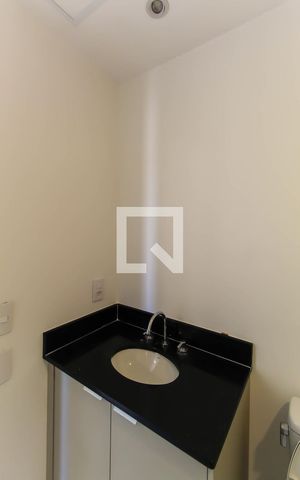 Apartamento para alugar com 26m², 1 quarto e sem vaga Apartamento para alugar com 26m², 1 quarto e sem vagaBanheiro