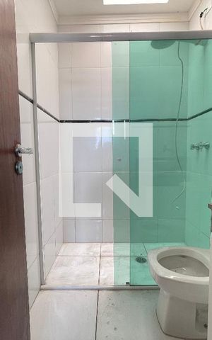 Casa à venda com 225m², 3 quartos e 3 vagas Casa à venda com 225m², 3 quartos e 3 vagasBanheiro da Suíte 2