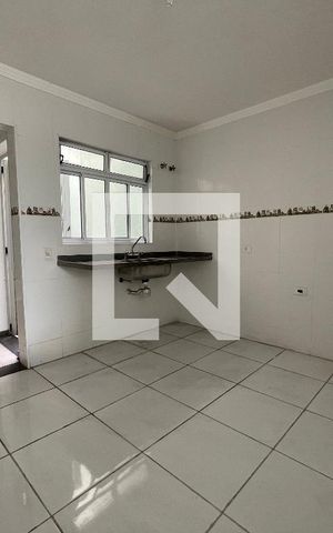 Casa à venda com 225m², 3 quartos e 3 vagas Casa à venda com 225m², 3 quartos e 3 vagasCozinha
