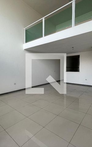 Casa à venda com 225m², 3 quartos e 3 vagas Casa à venda com 225m², 3 quartos e 3 vagasSala