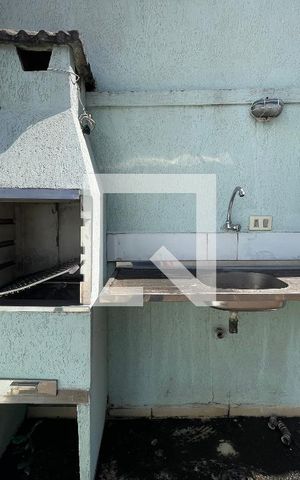 Casa à venda com 225m², 3 quartos e 3 vagas Casa à venda com 225m², 3 quartos e 3 vagasChurrasqueira