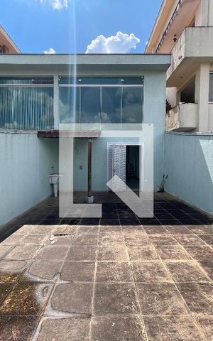 Casa à venda com 225m², 3 quartos e 3 vagas Casa à venda com 225m², 3 quartos e 3 vagasVaranda da Sala