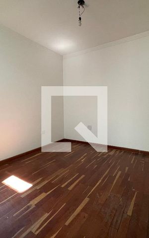 Casa à venda com 225m², 3 quartos e 3 vagas Casa à venda com 225m², 3 quartos e 3 vagasSuíte 3