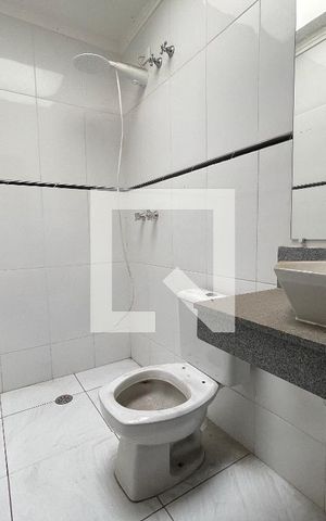 Casa à venda com 225m², 3 quartos e 3 vagas Casa à venda com 225m², 3 quartos e 3 vagasBanheiro da Suíte 3