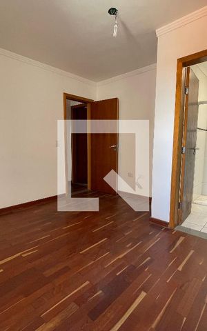 Casa à venda com 225m², 3 quartos e 3 vagas Casa à venda com 225m², 3 quartos e 3 vagasSuíte 2