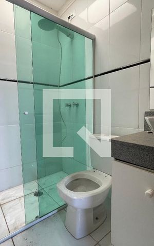 Casa à venda com 225m², 3 quartos e 3 vagas Casa à venda com 225m², 3 quartos e 3 vagasBanheiro da Suíte 2