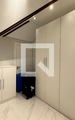 Apartamento à venda com 400m², 4 quartos e 4 vagas Apartamento à venda com 400m², 4 quartos e 4 vagasSótão - Armários
