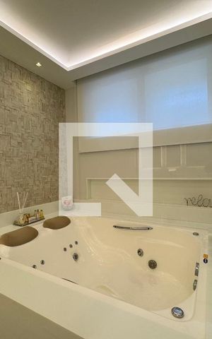 Apartamento à venda com 400m², 4 quartos e 4 vagas Apartamento à venda com 400m², 4 quartos e 4 vagasSuíte 2 - Banheiro