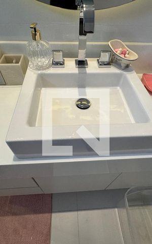 Apartamento à venda com 400m², 4 quartos e 4 vagas Apartamento à venda com 400m², 4 quartos e 4 vagasSuíte 3 - Banheiro