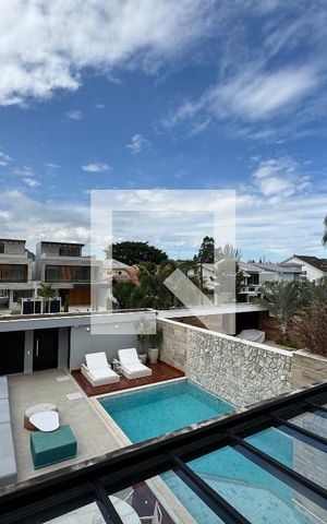 Apartamento à venda com 400m², 4 quartos e 4 vagas Apartamento à venda com 400m², 4 quartos e 4 vagasSuíte 2 - Varanda