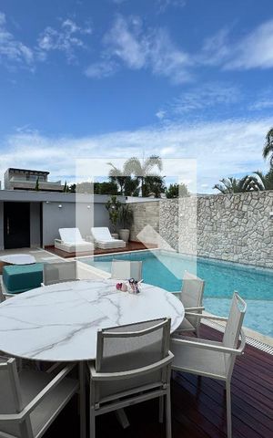 Apartamento à venda com 400m², 4 quartos e 4 vagas Apartamento à venda com 400m², 4 quartos e 4 vagasÁrea externa