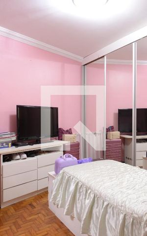 Casa à venda com 213m², 3 quartos e 2 vagasSuíte 2