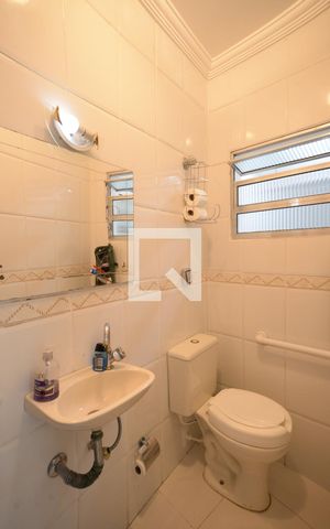 Casa à venda com 213m², 3 quartos e 2 vagasLavabo