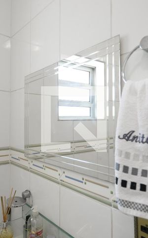 Casa à venda com 213m², 3 quartos e 2 vagasSuíte 3