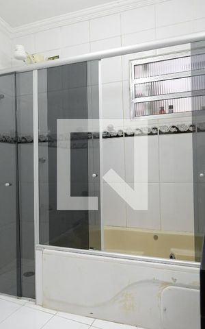 Casa à venda com 213m², 3 quartos e 2 vagasSuíte 1