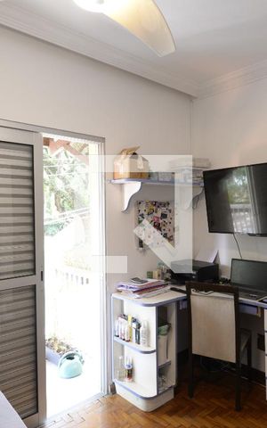 Casa à venda com 213m², 3 quartos e 2 vagasSuíte 3