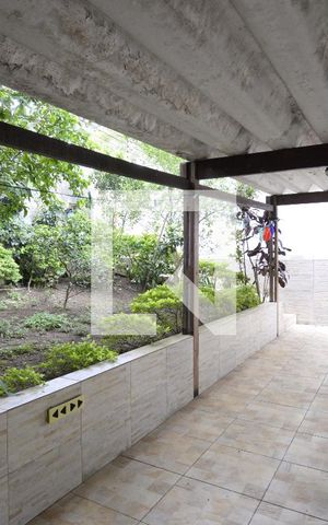 Casa à venda com 213m², 3 quartos e 2 vagasGaragem