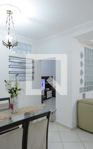 Casa à venda com 213m², 3 quartos e 2 vagasSala
